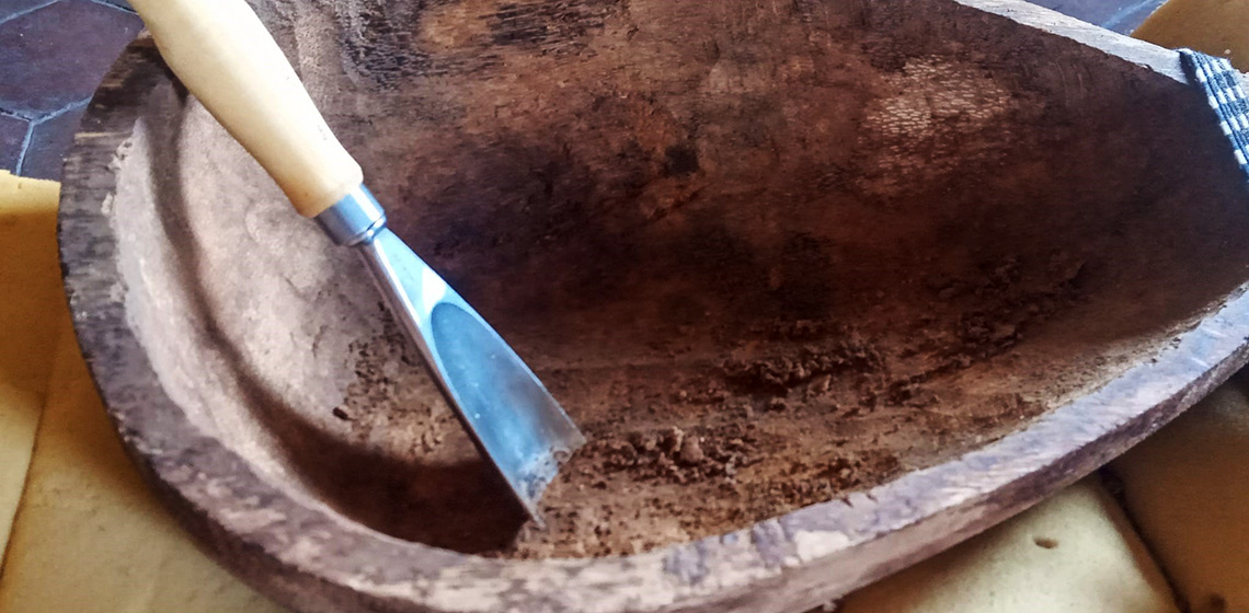 Reconstruction of some String Instruments from the Ceiling Paintings of the Palatine Chapel of Palermo and the Cathedral of Cefalù, 12th Century